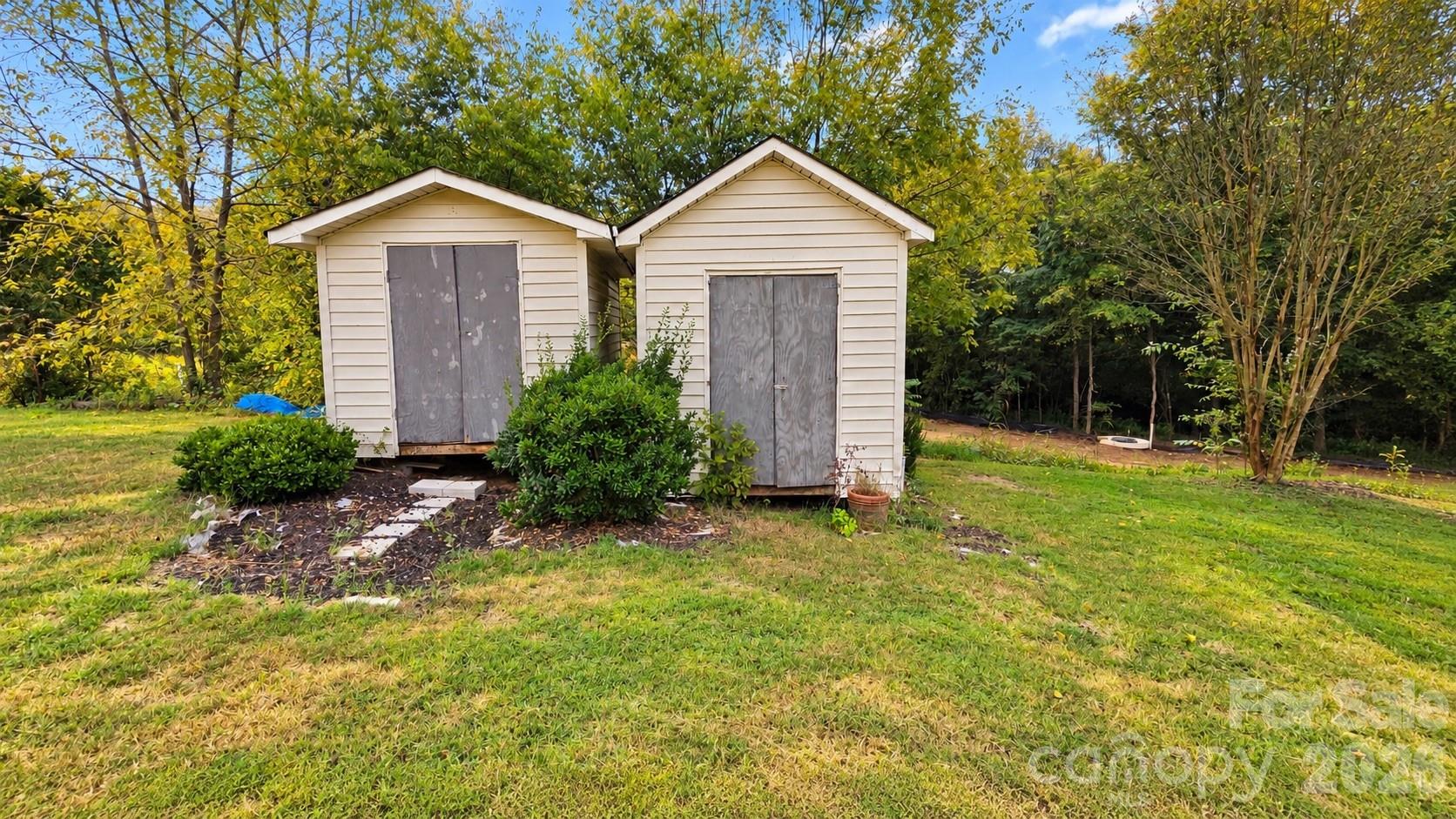 Single Family Residence at 3481 Roberta Road, Concord, photo 19 of 21
