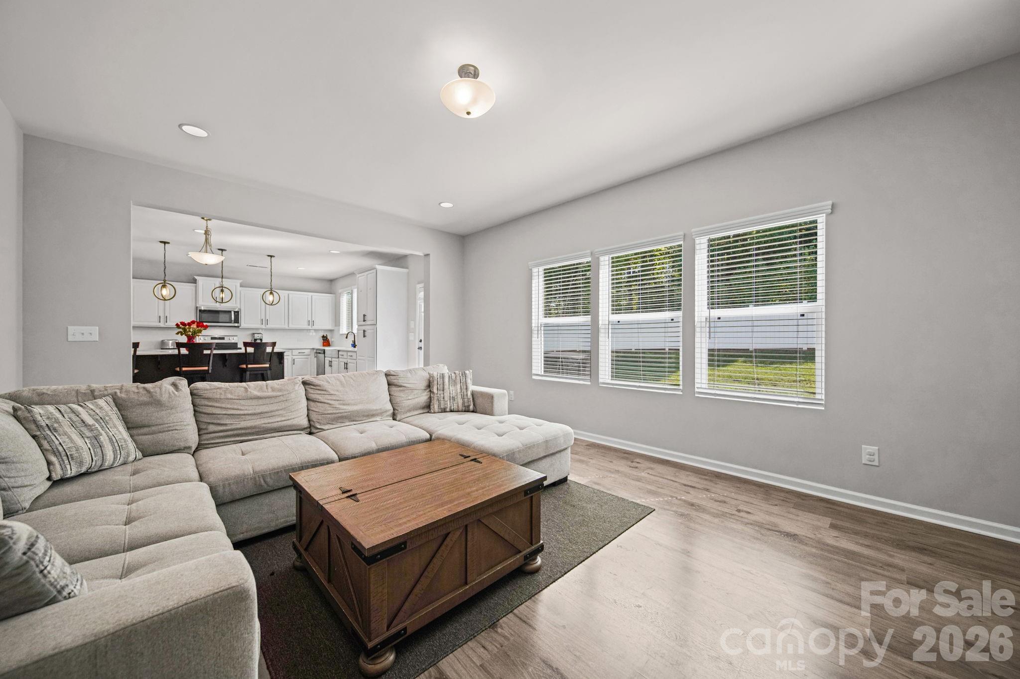 Single Family Residence at 377 Brannon Meadows Drive, York, photo 11 of 33