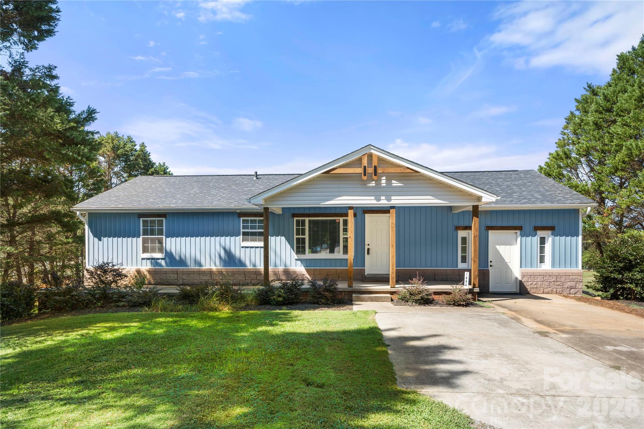 Front entrance and porch with private driveway - 109 Woodside Avenue, Gastonia