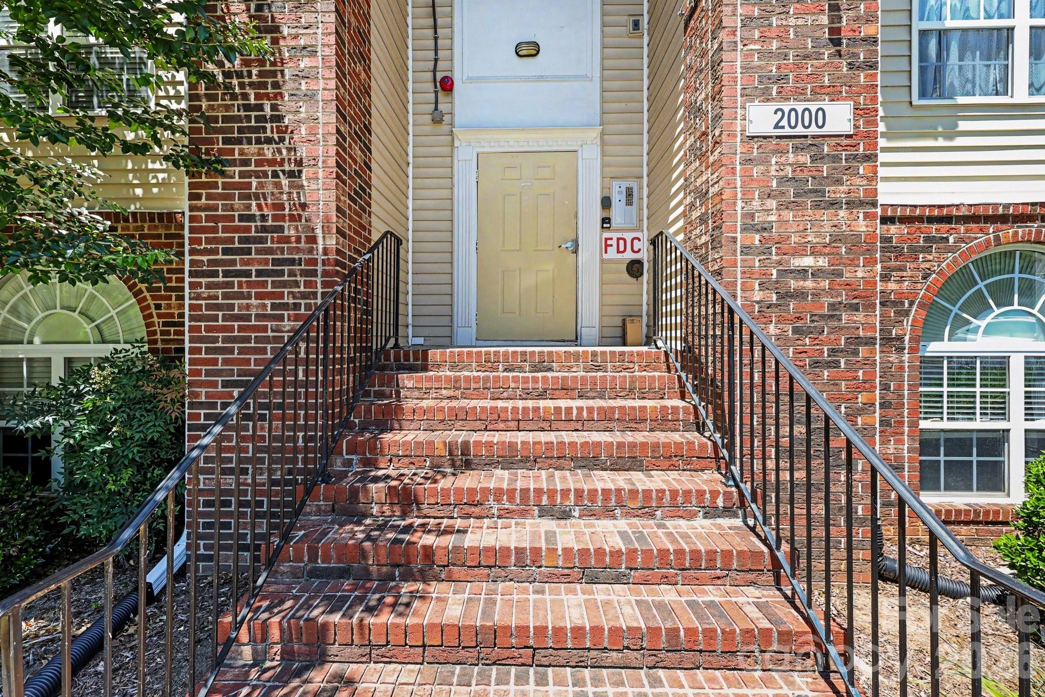 2012 Salem Bluff Drive