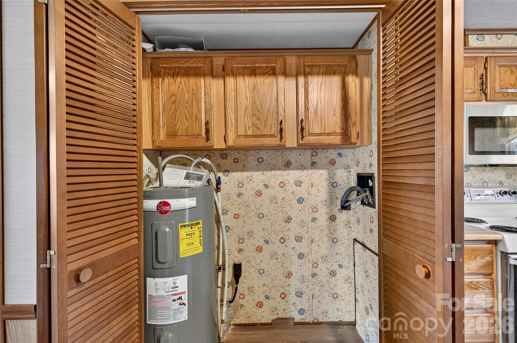 Single Family Residence at 2468 Old Mountain Road, Statesville, photo 14 of 33