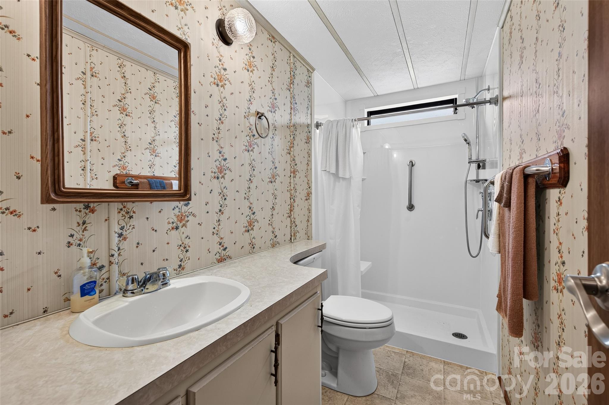 Single Family Residence at 2468 Old Mountain Road, Statesville, photo 23 of 33