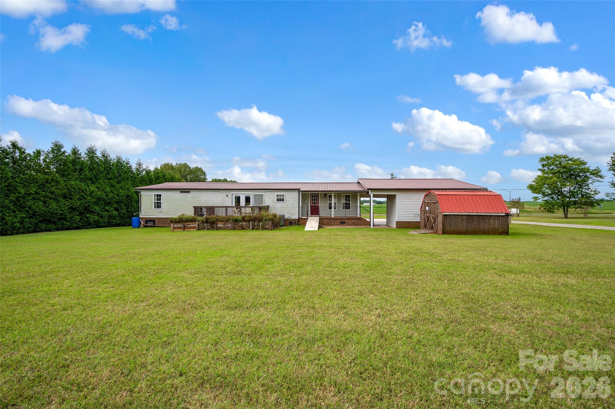 Single Family Residence at 2468 Old Mountain Road, Statesville, photo 25 of 33
