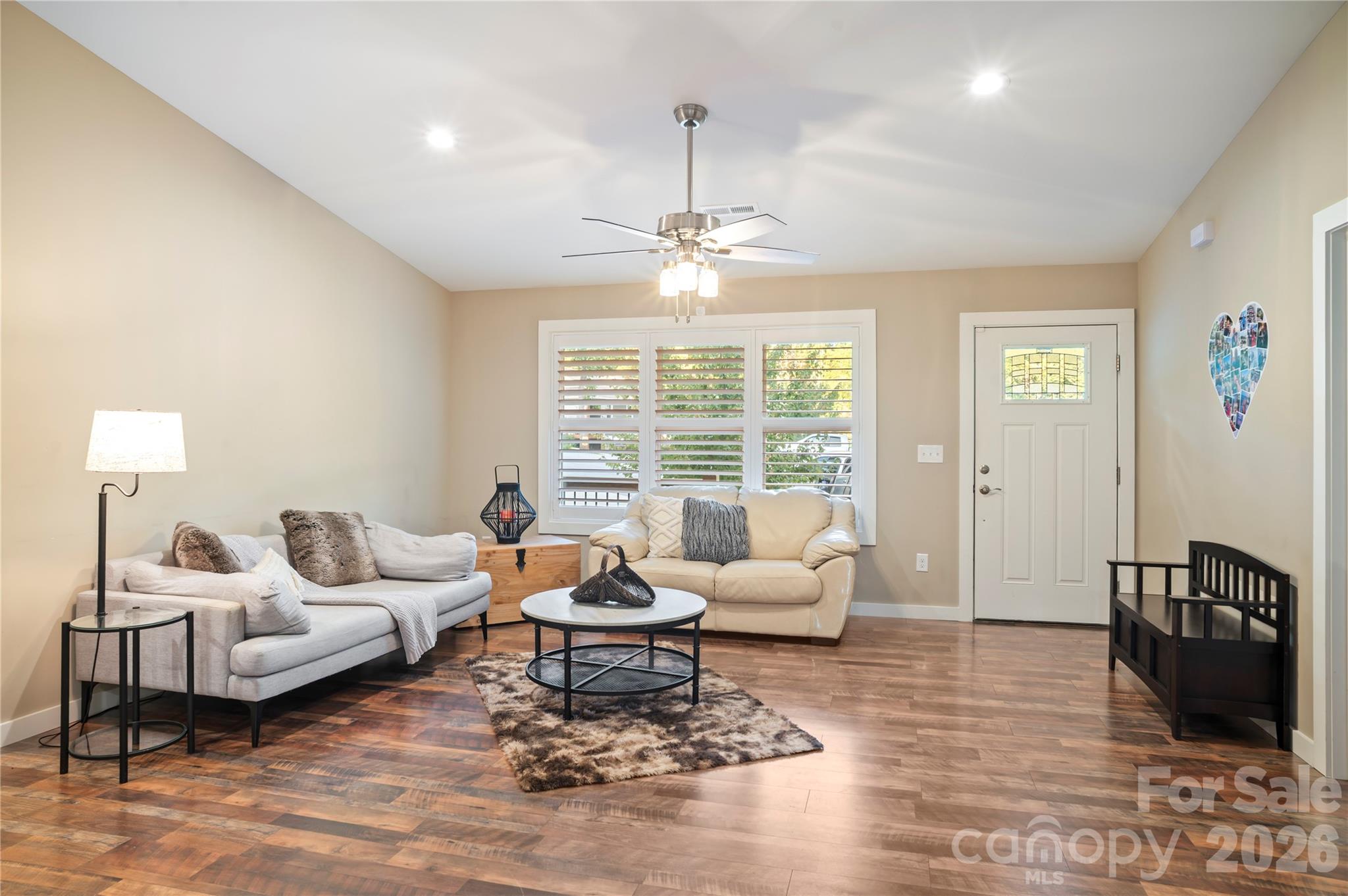 Single Family Residence at 212 Walt Drive, Hendersonville, photo 20 of 45