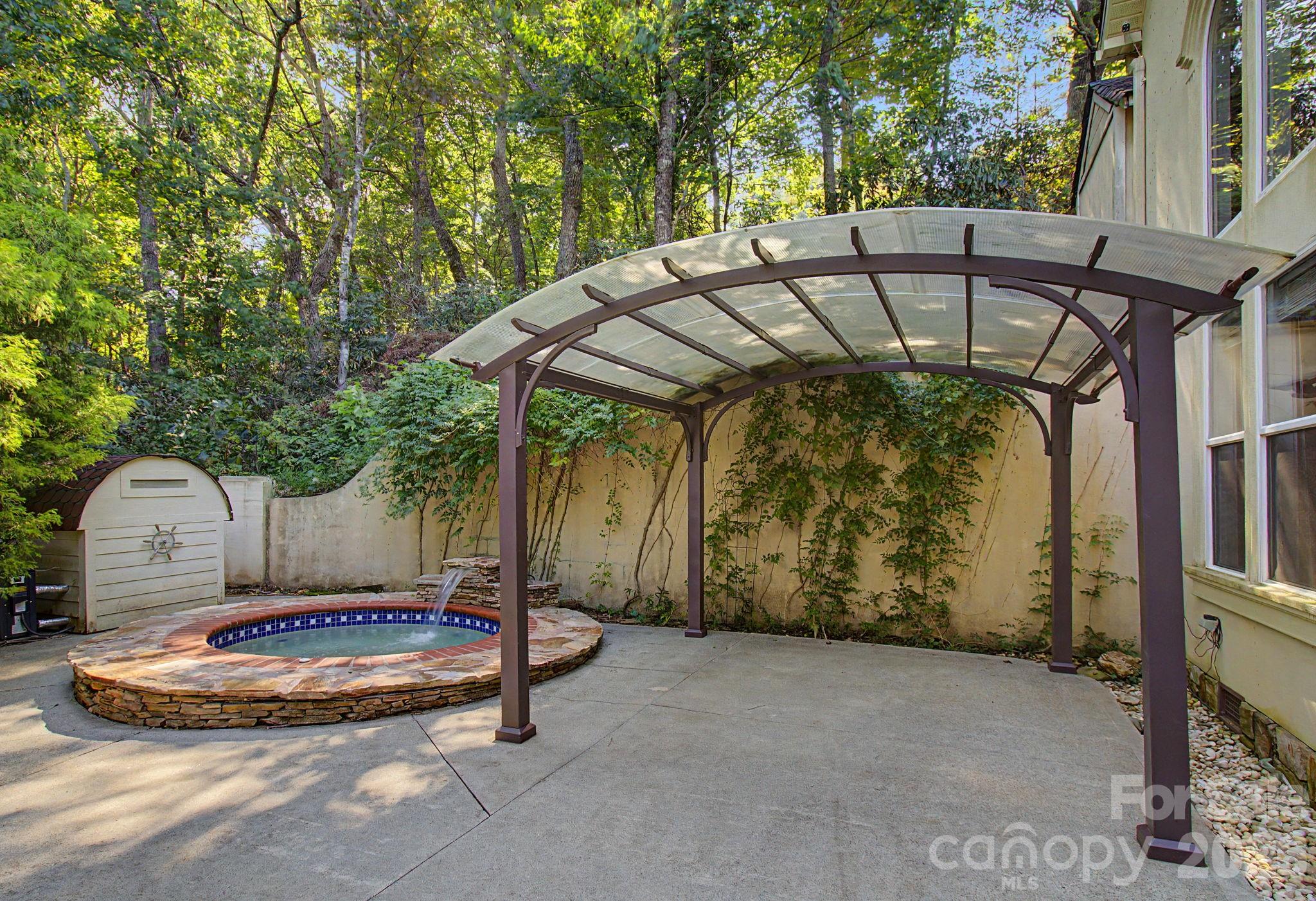 Back patio - 6 Kit Court, Fletcher