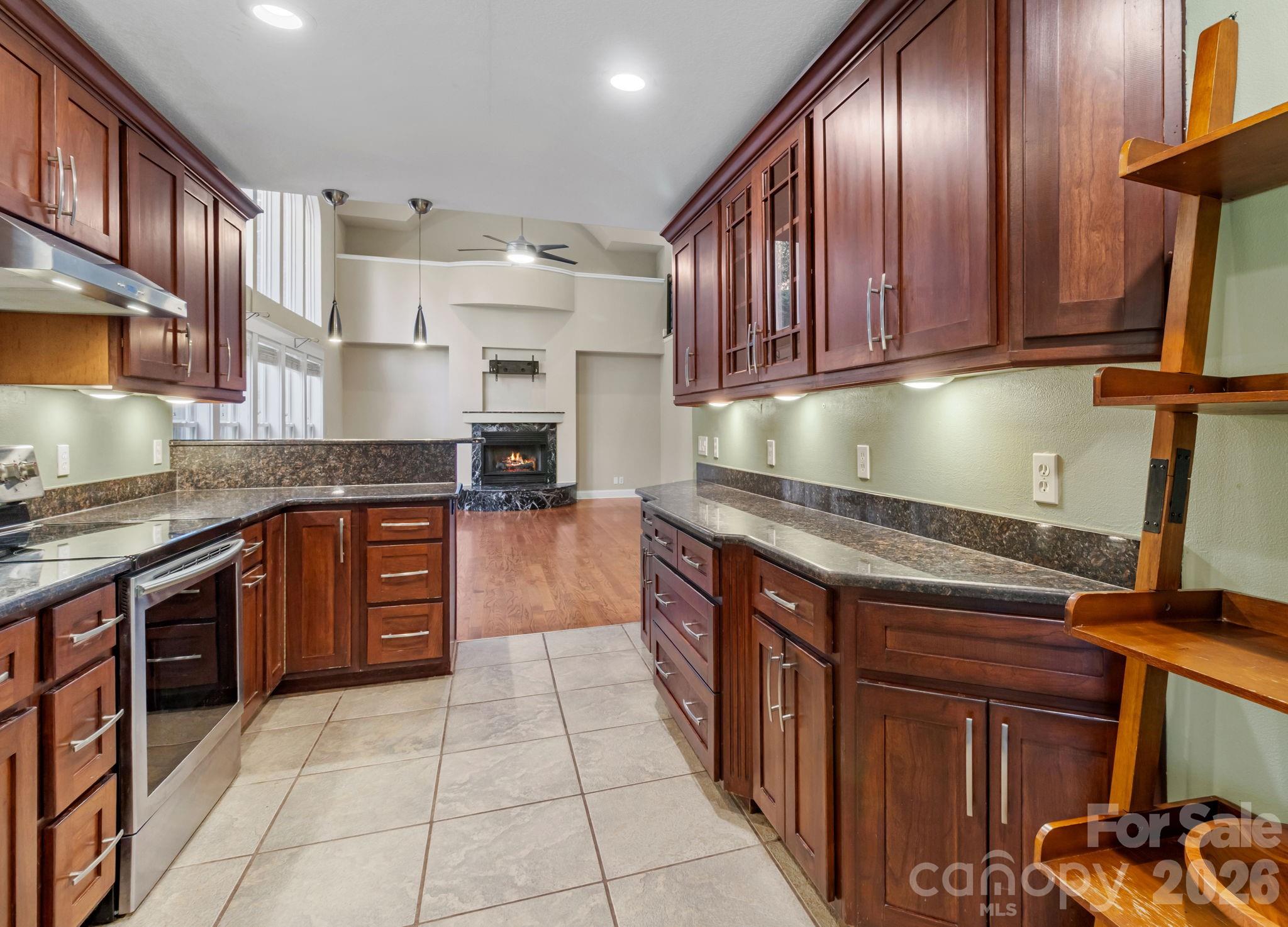 Kitchen - 6 Kit Court, Fletcher