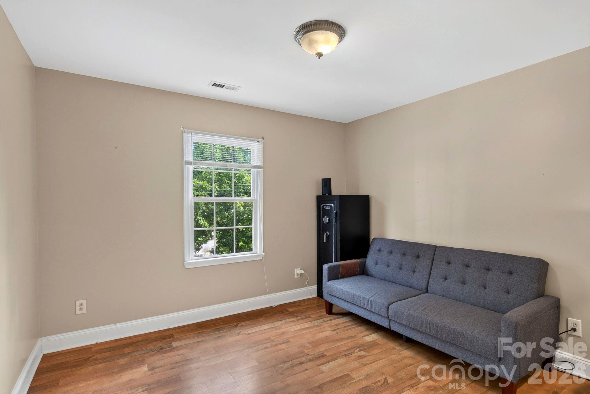 4th bedroom - 47 Royal Oaks Road, Arden