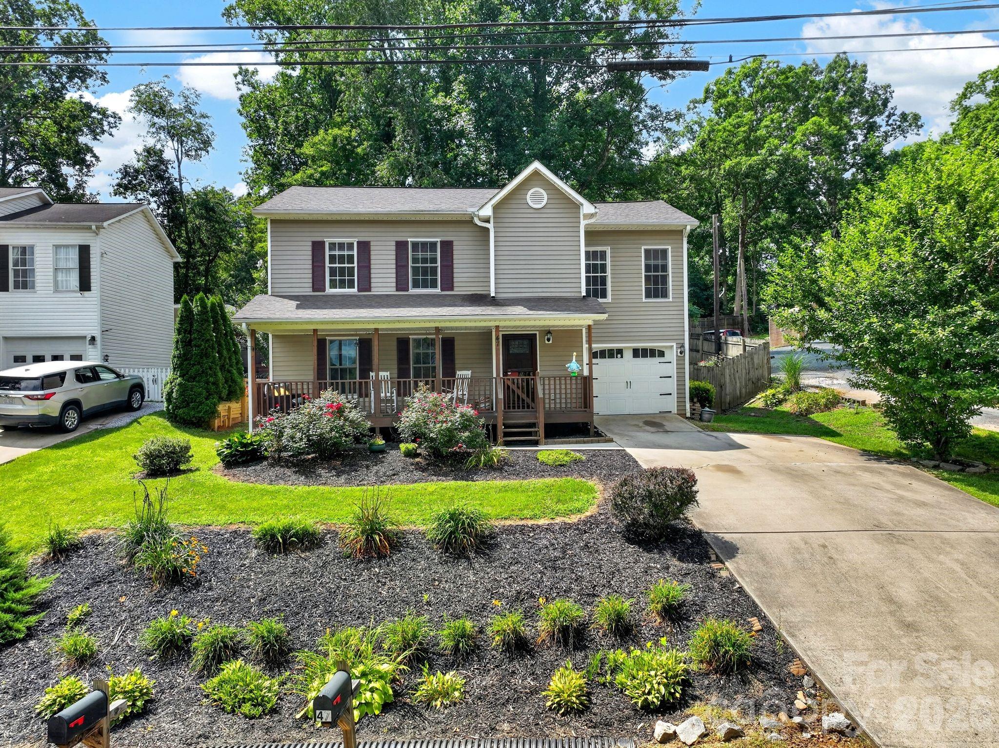 Single Family Residence at 47 Royal Oaks Road, Arden, photo 30 of 36