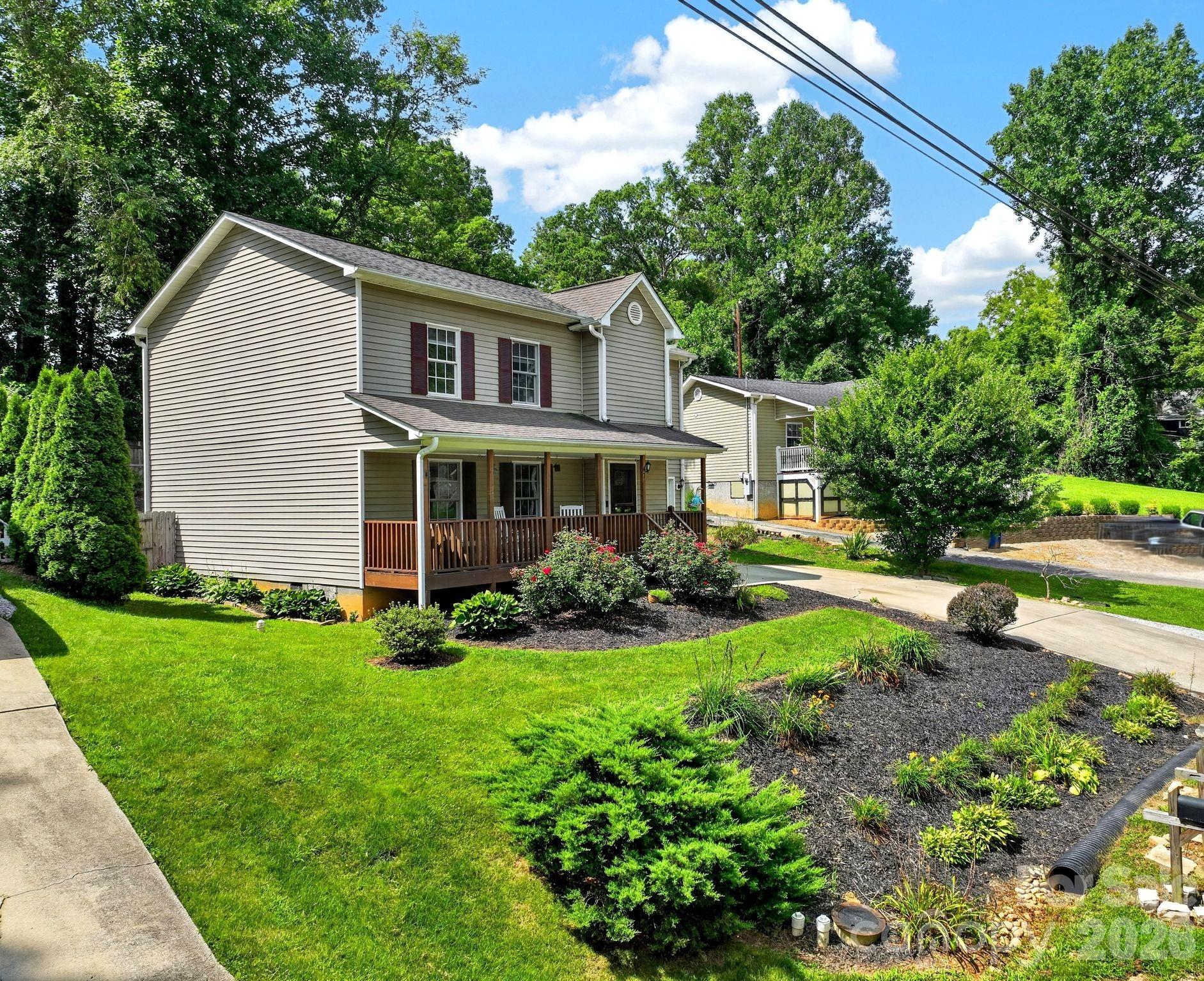 Single Family Residence at 47 Royal Oaks Road, Arden, photo 3 of 36