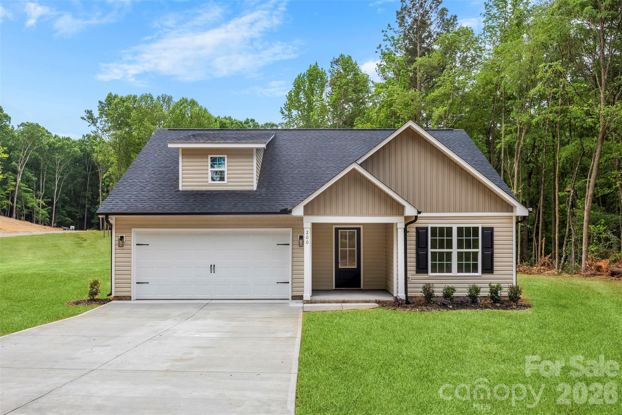 200 Knollwood Circle