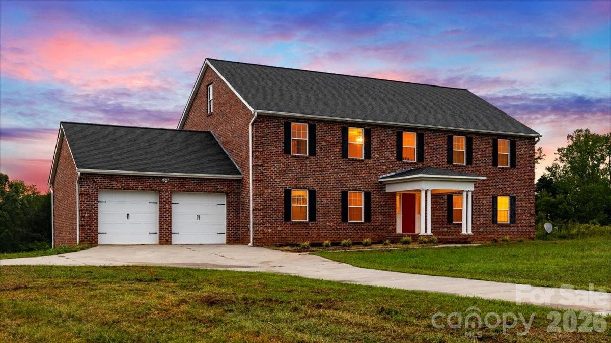 Single Family Residence at 2536 Tyro Road, Lexington, photo 3 of 47