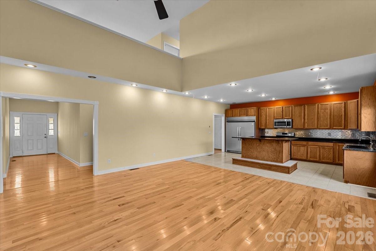 Single Family Residence at 2536 Tyro Road, Lexington, photo 9 of 47