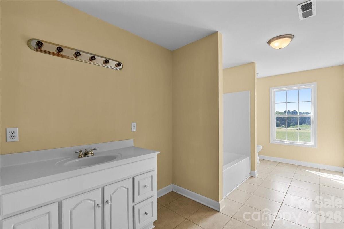 Single Family Residence at 2536 Tyro Road, Lexington, photo 24 of 47