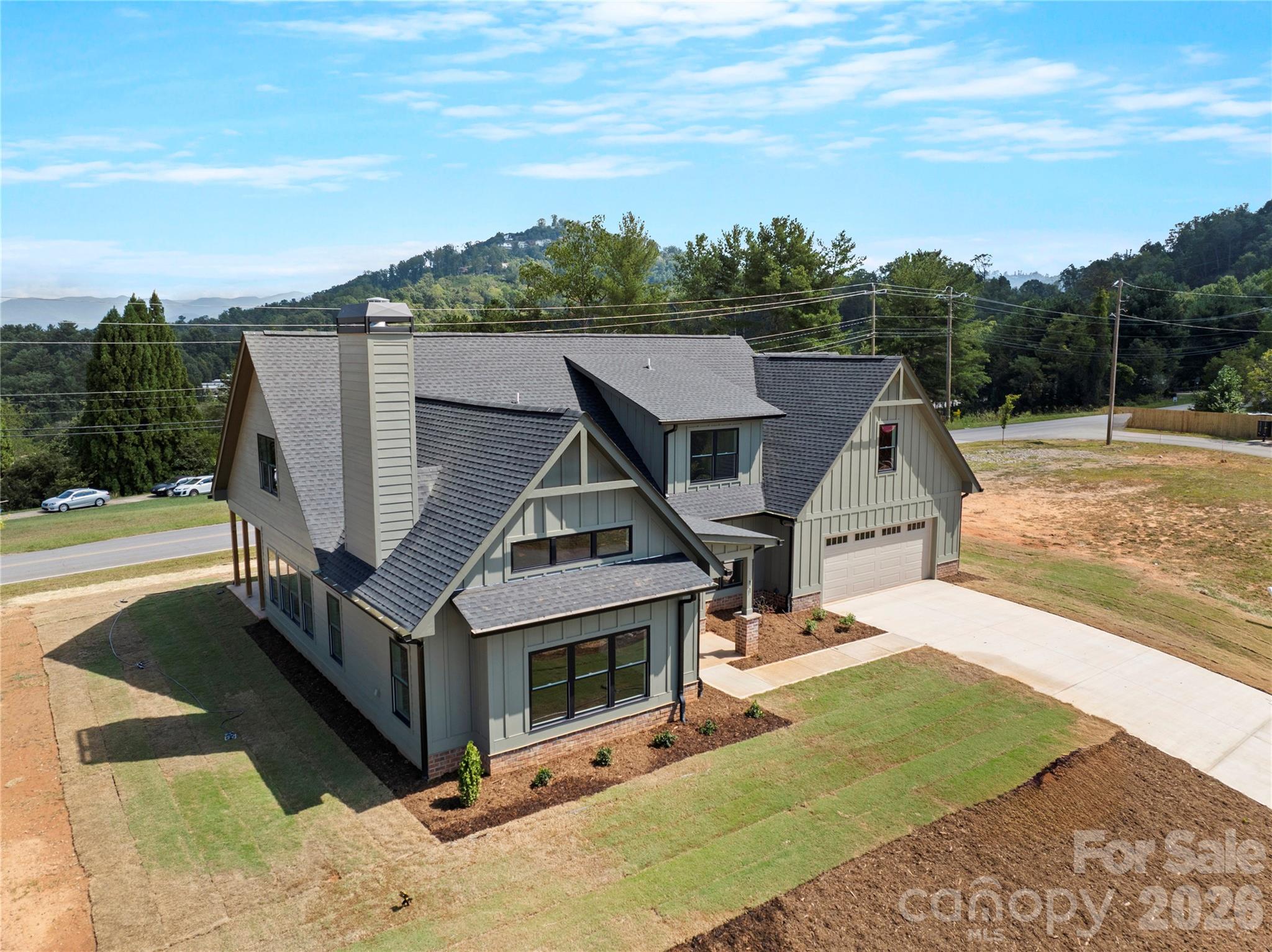 Single Family Residence at 11 Sky Drive S, Asheville, photo 5 of 31