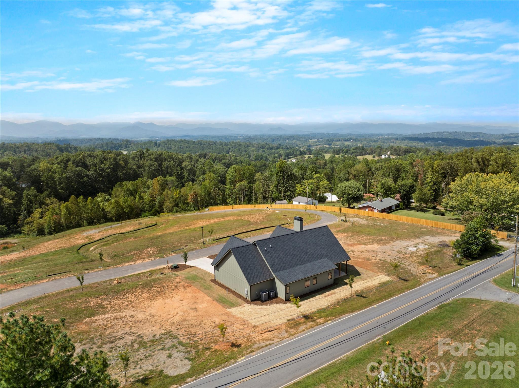 Single Family Residence at 11 Sky Drive S, Asheville, photo 10 of 31