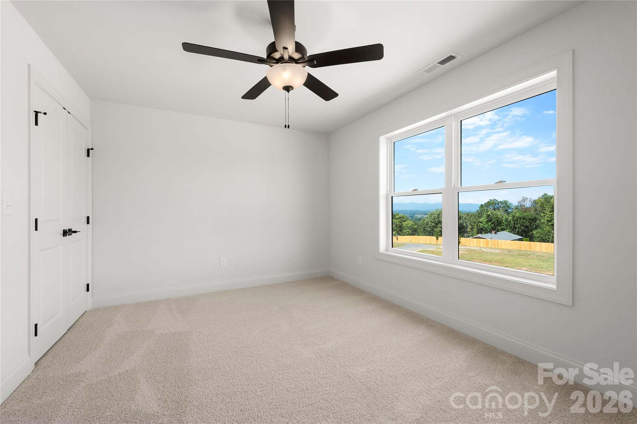 Single Family Residence at 11 Sky Drive S, Asheville, photo 15 of 31