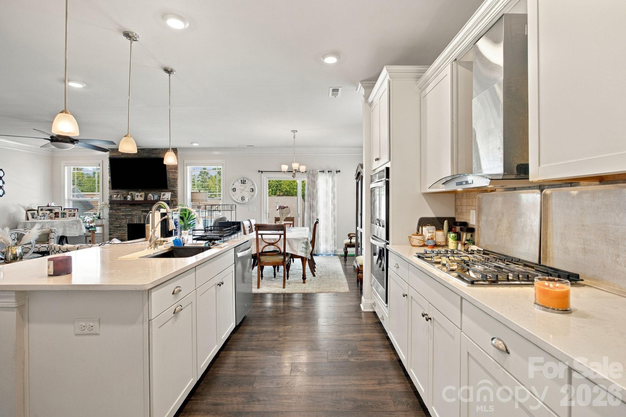 Single Family Residence at 180 Longleaf Drive, Mooresville, photo 23 of 64