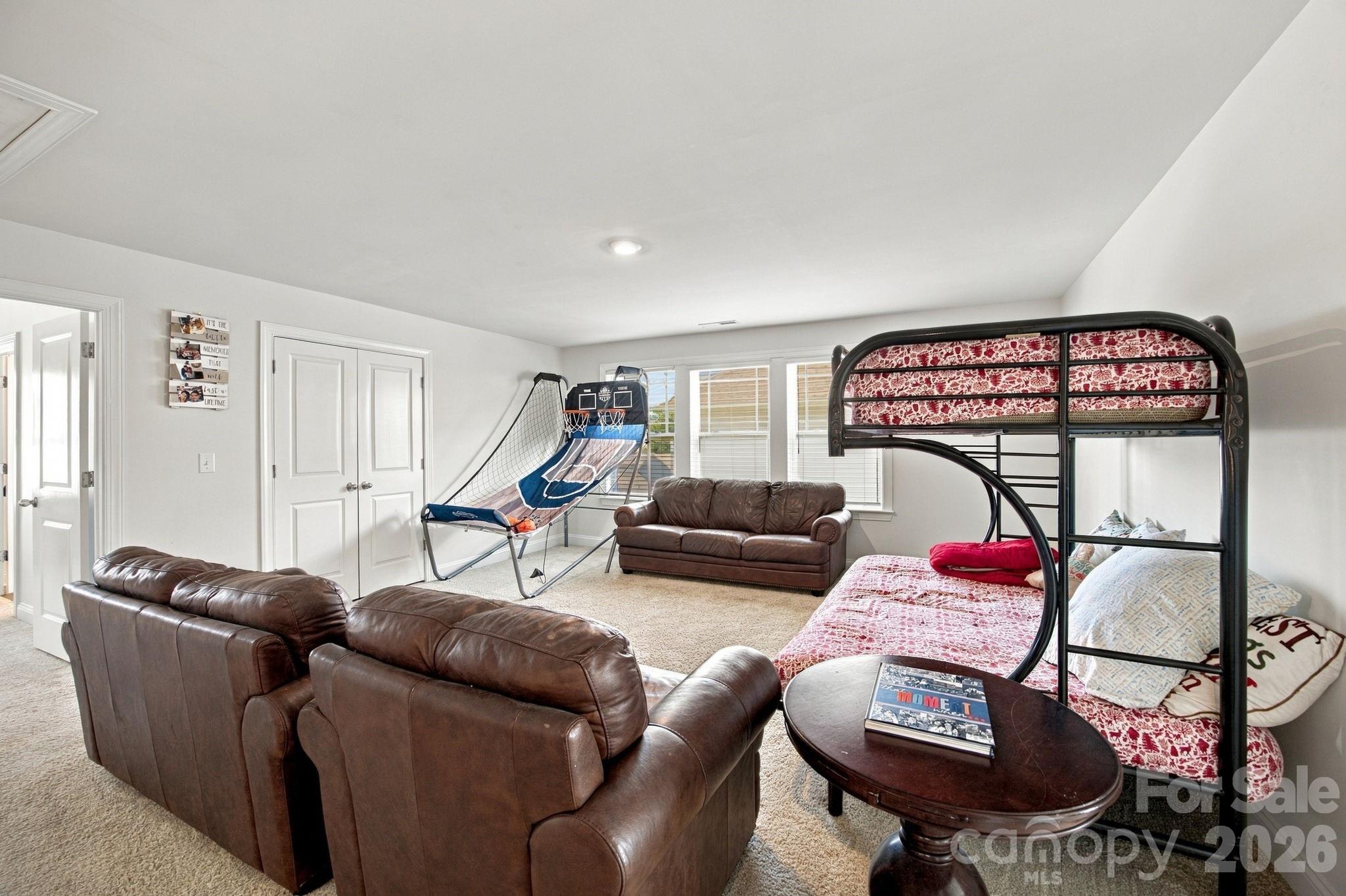 Single Family Residence at 180 Longleaf Drive, Mooresville, photo 37 of 64