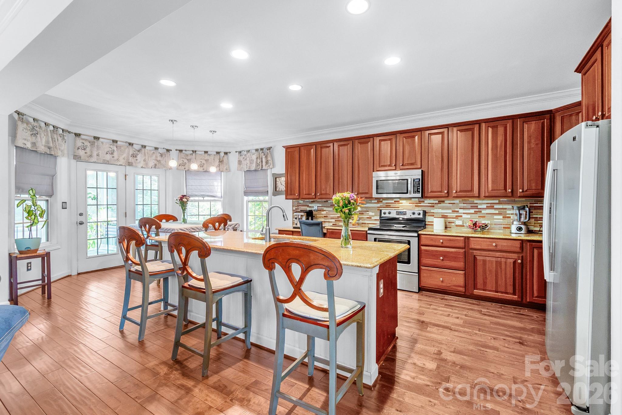 Single Family Residence at 402 Deercross Lane, Waxhaw, photo 12 of 32