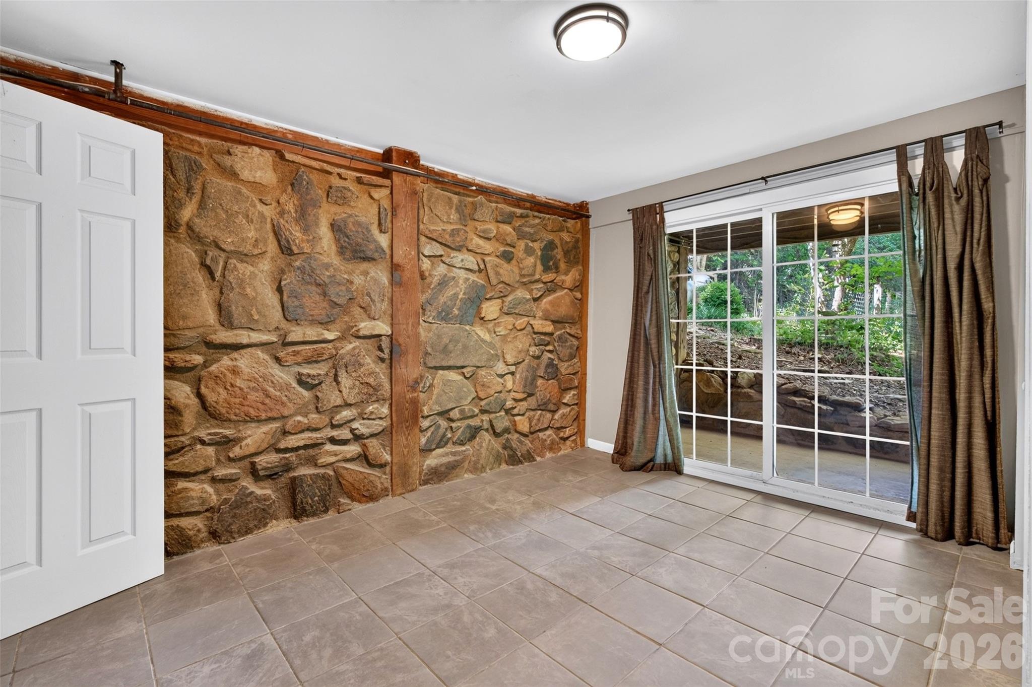 This was used as the primary suite- 1 of 2 pictures - 9 Good Neighbor Ridge, Weaverville