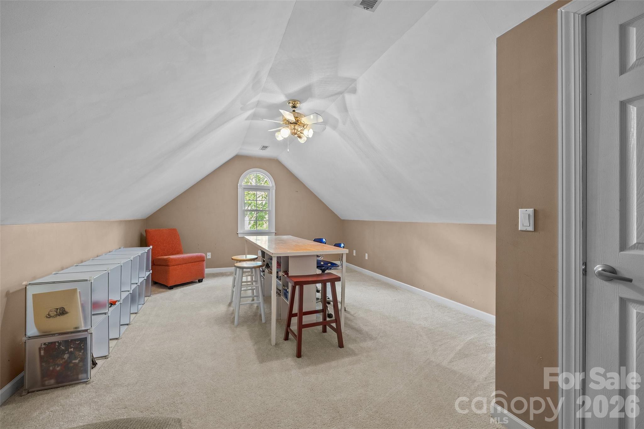 Single Family Residence at 919 Thorn Ridge Lane, Lake Wylie, photo 27 of 47