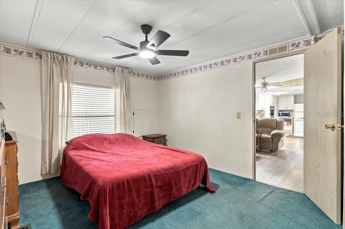 Manufactured Home at 4212 CEDARWOOD ST, WINTER HAVEN, photo 18 of 43