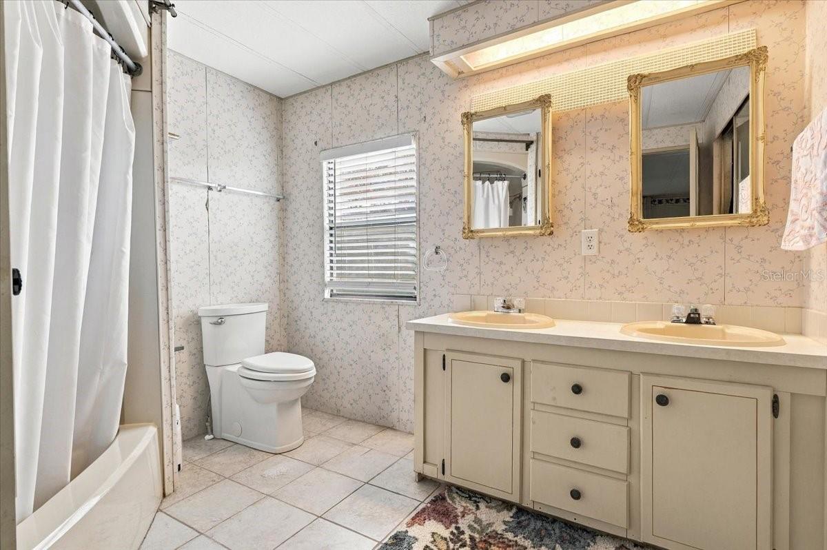Manufactured Home at 4212 CEDARWOOD ST, WINTER HAVEN, photo 21 of 43