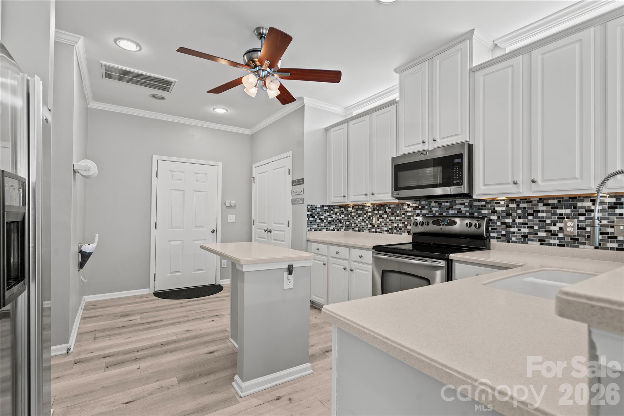 Single Family Residence at 138 Whitley Mills Road, Fort Mill, photo 13 of 48