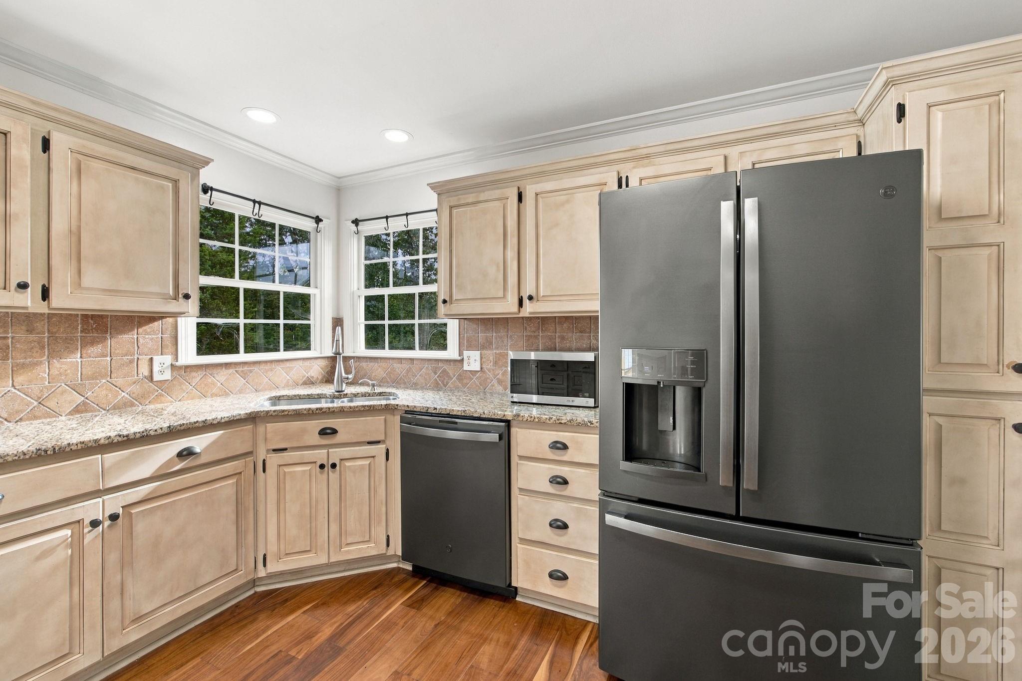 Single Family Residence at 1829 Kenmore Drive, Statesville, photo 15 of 40