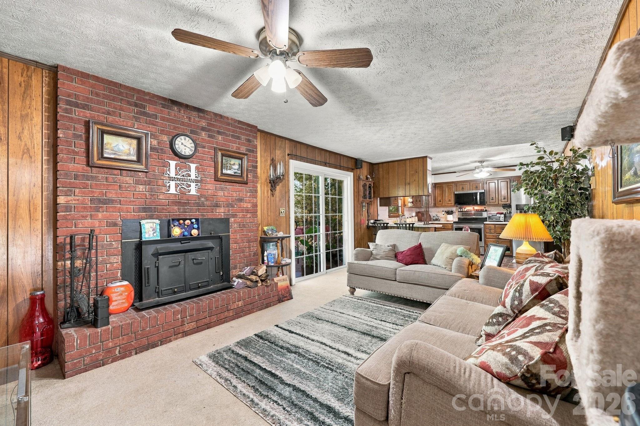 Single Family Residence at 7 Fieldcrest Circle, Asheville, photo 12 of 36
