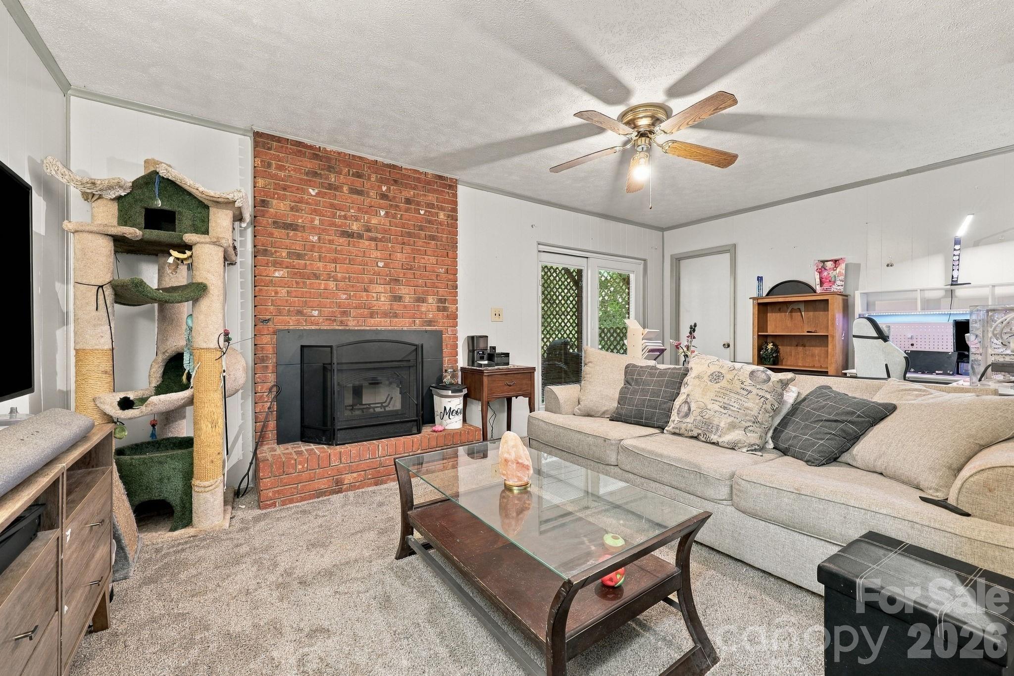 Single Family Residence at 7 Fieldcrest Circle, Asheville, photo 18 of 36