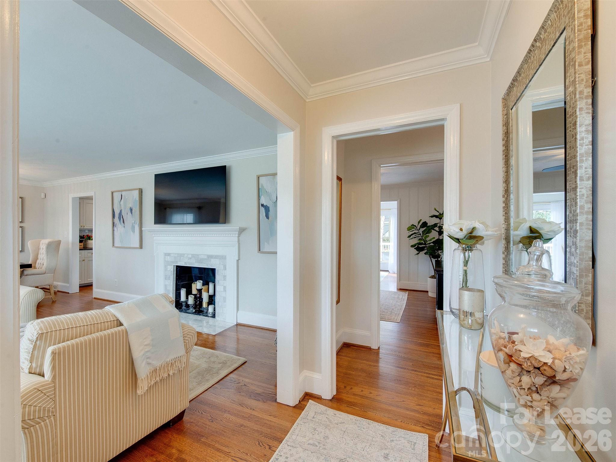 Single Family Residence at 3221 Sunset Drive, Charlotte, photo 5 of 48
