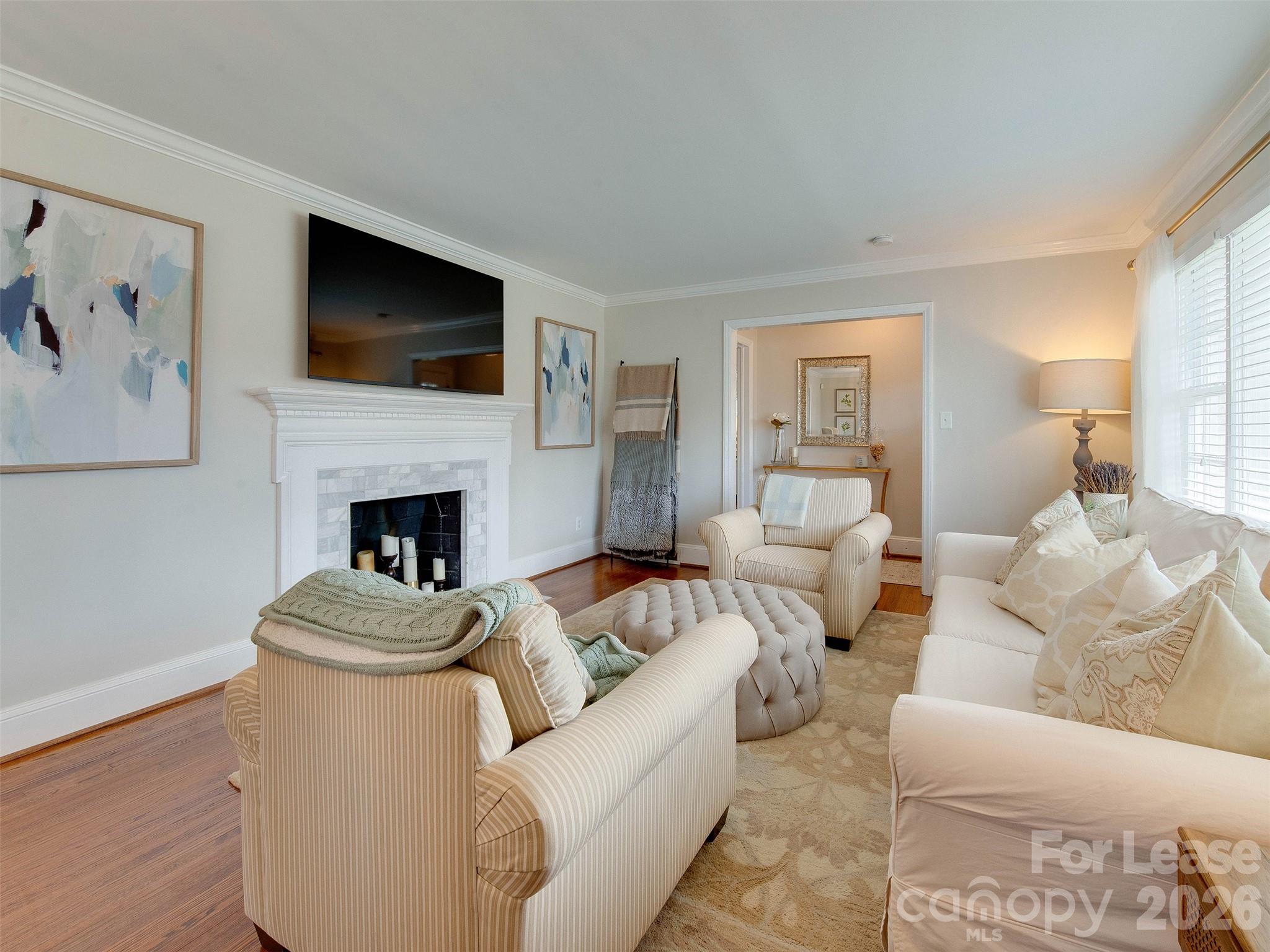 Single Family Residence at 3221 Sunset Drive, Charlotte, photo 10 of 48
