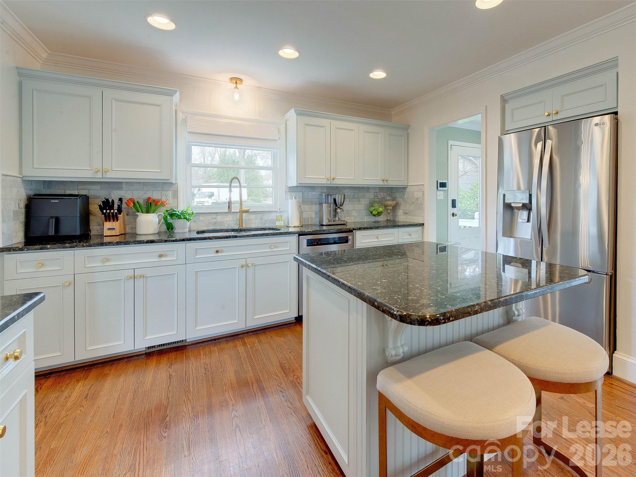 Single Family Residence at 3221 Sunset Drive, Charlotte, photo 14 of 48