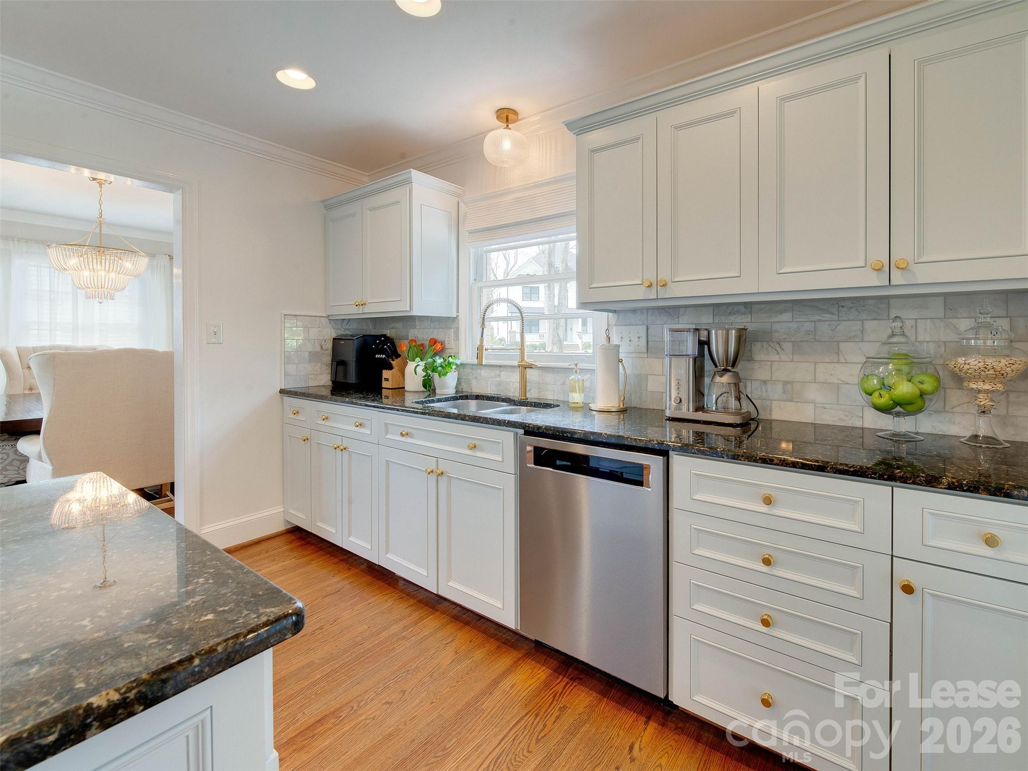 Single Family Residence at 3221 Sunset Drive, Charlotte, photo 17 of 48