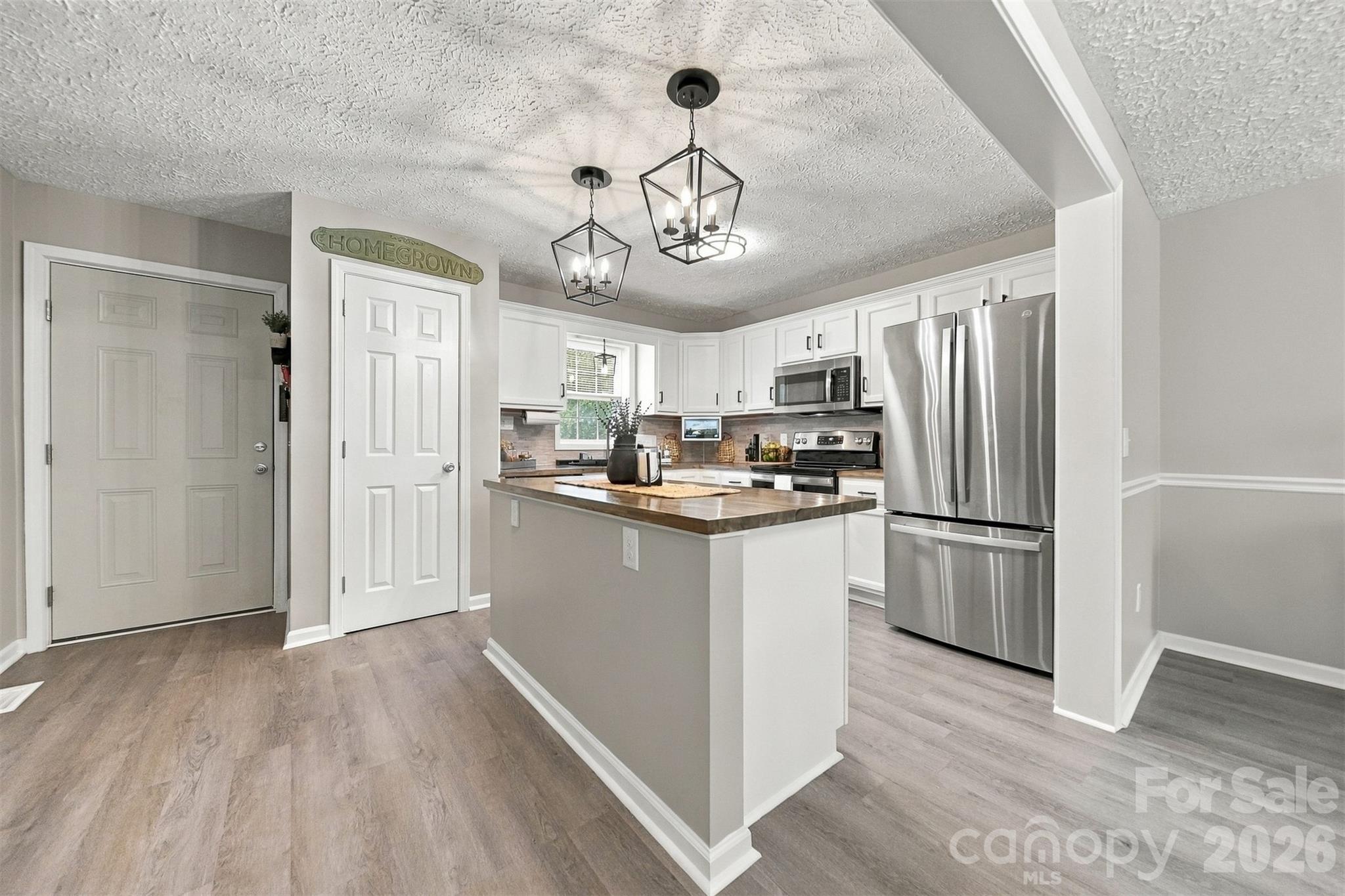 Single Family Residence at 1480 Cedar Valley Church Road, Lenoir, photo 13 of 48