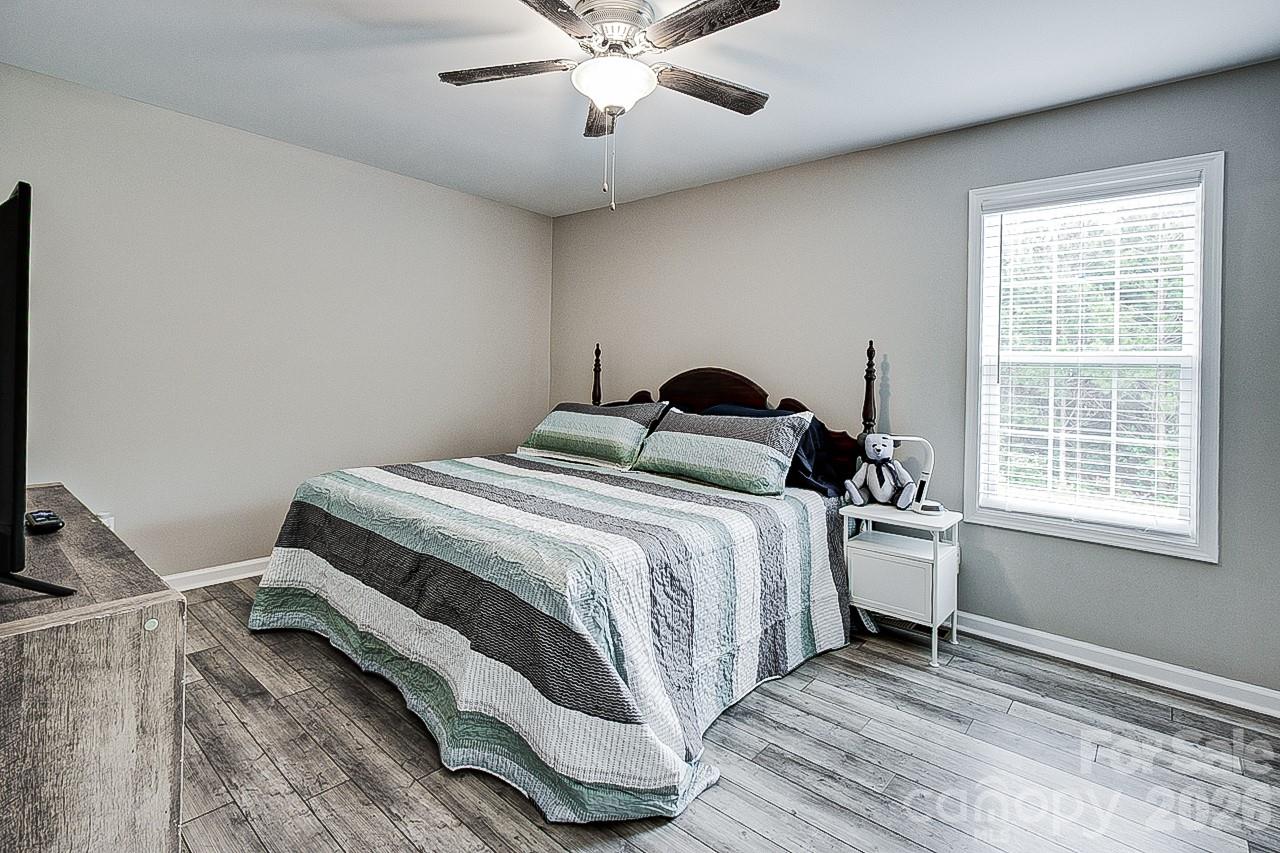 Single Family Residence at 5000 Tabernacle School Road, Asheboro, photo 12 of 24