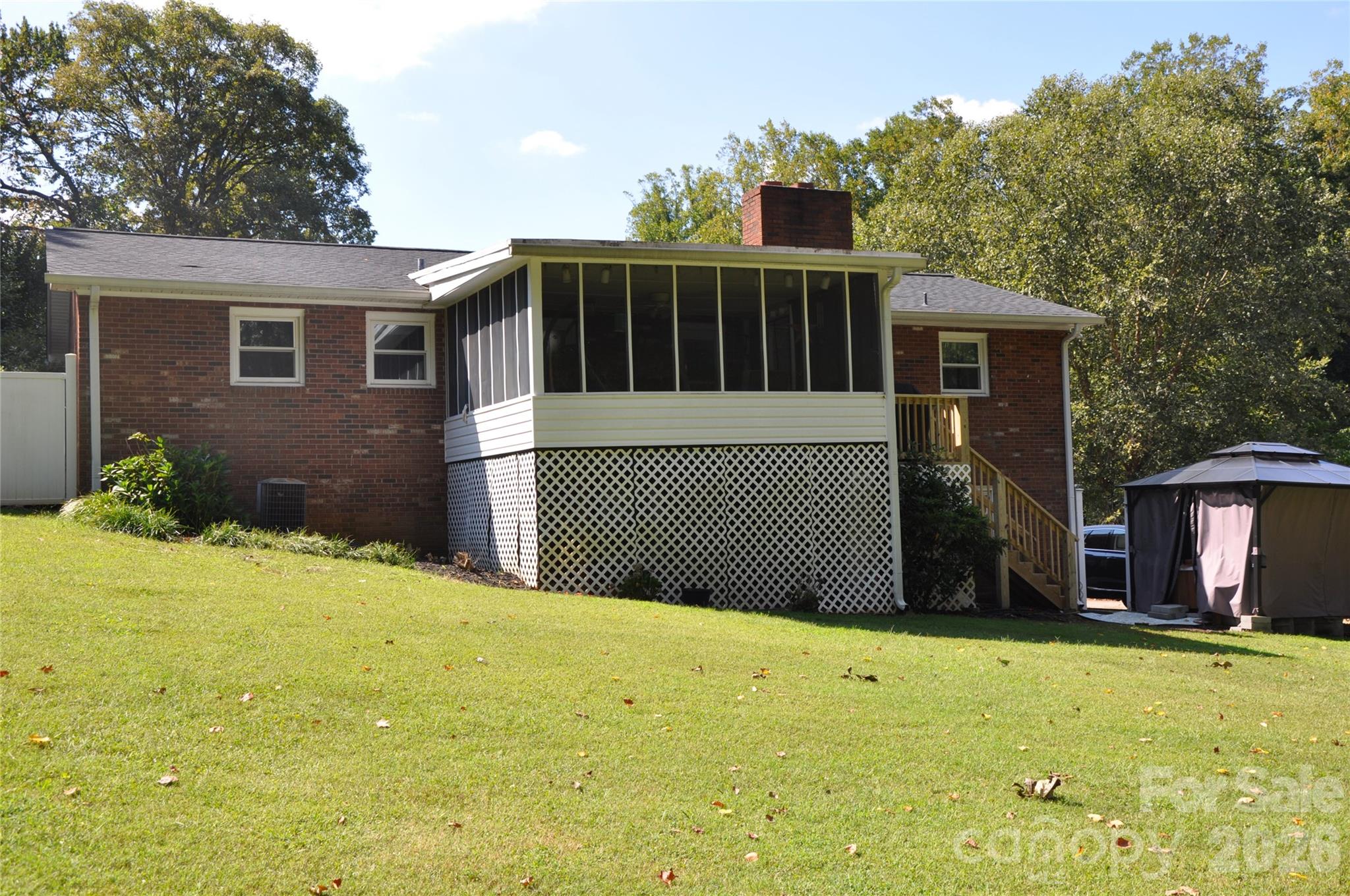 Single Family Residence at 6045 Woodcove Drive, Winston Salem, photo 6 of 28