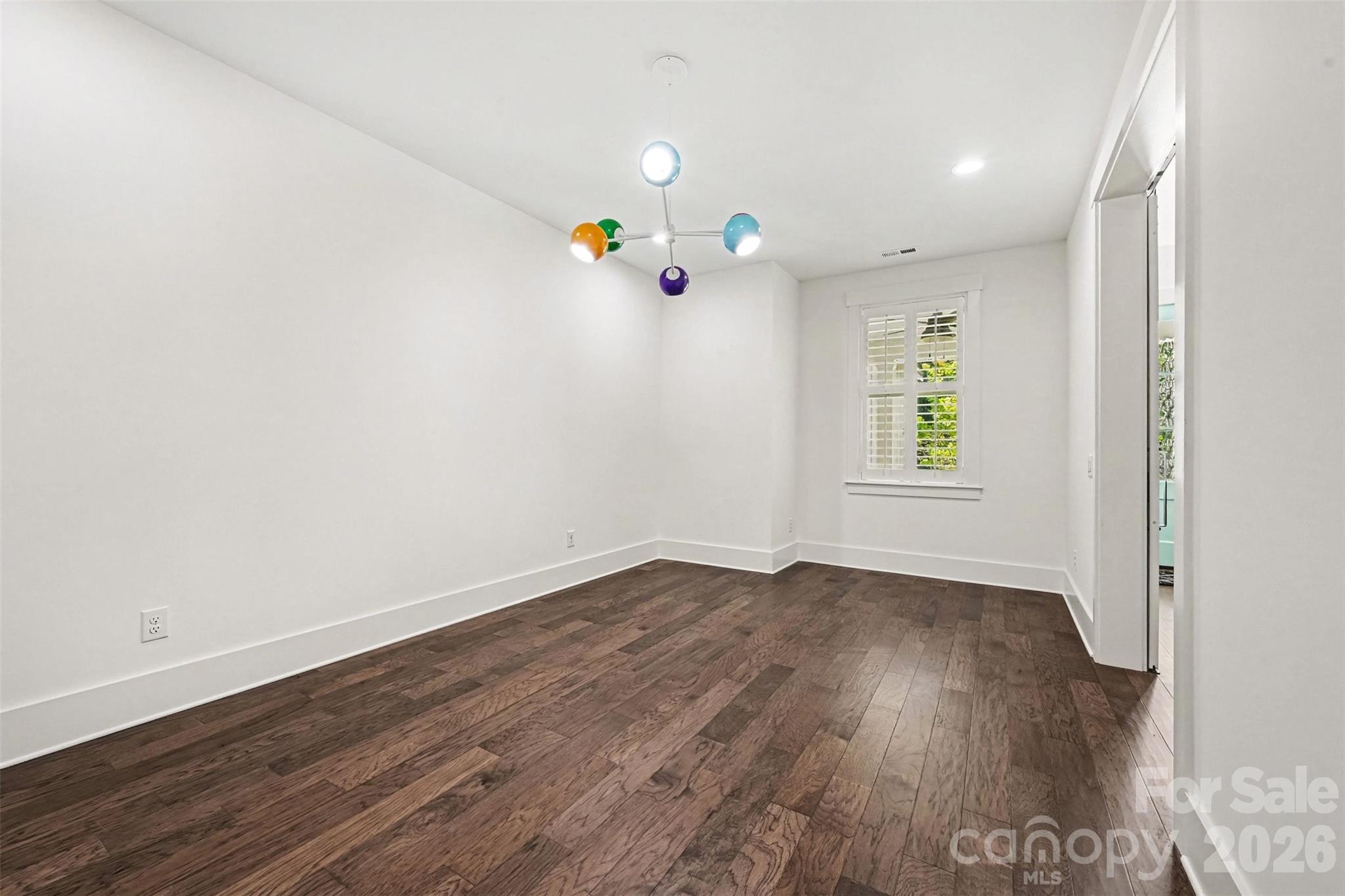 Second main level flex space - This area has many possibilities- mahjong/game room private sittinspaceg/mediation/yoga area or second large office - 3142 Sherman Drive, Lancaster