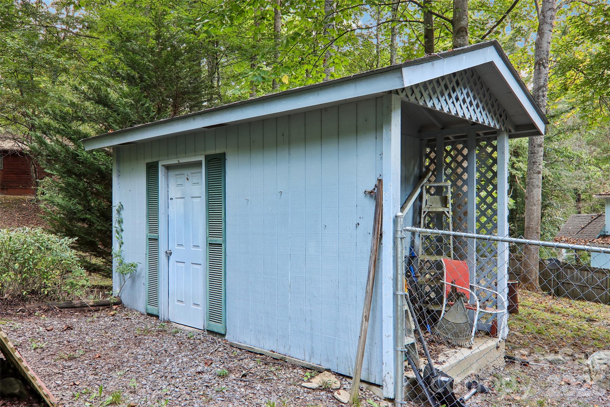 Single Family Residence at 64 Blue Jay Loop, Maggie Valley, photo 29 of 34