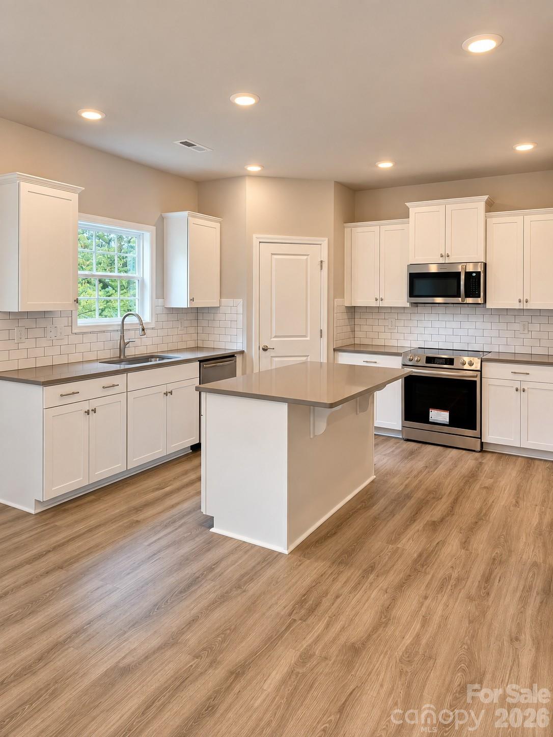 Single Family Residence at 200 Fostoria Place, Albemarle, photo 9 of 39