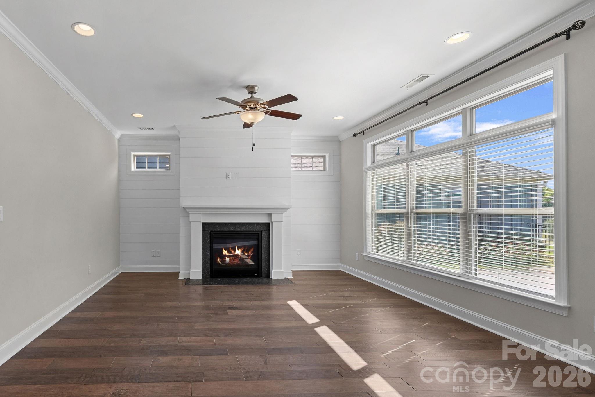Single Family Residence at 9057 Treetop Way NW, Concord, photo 8 of 47