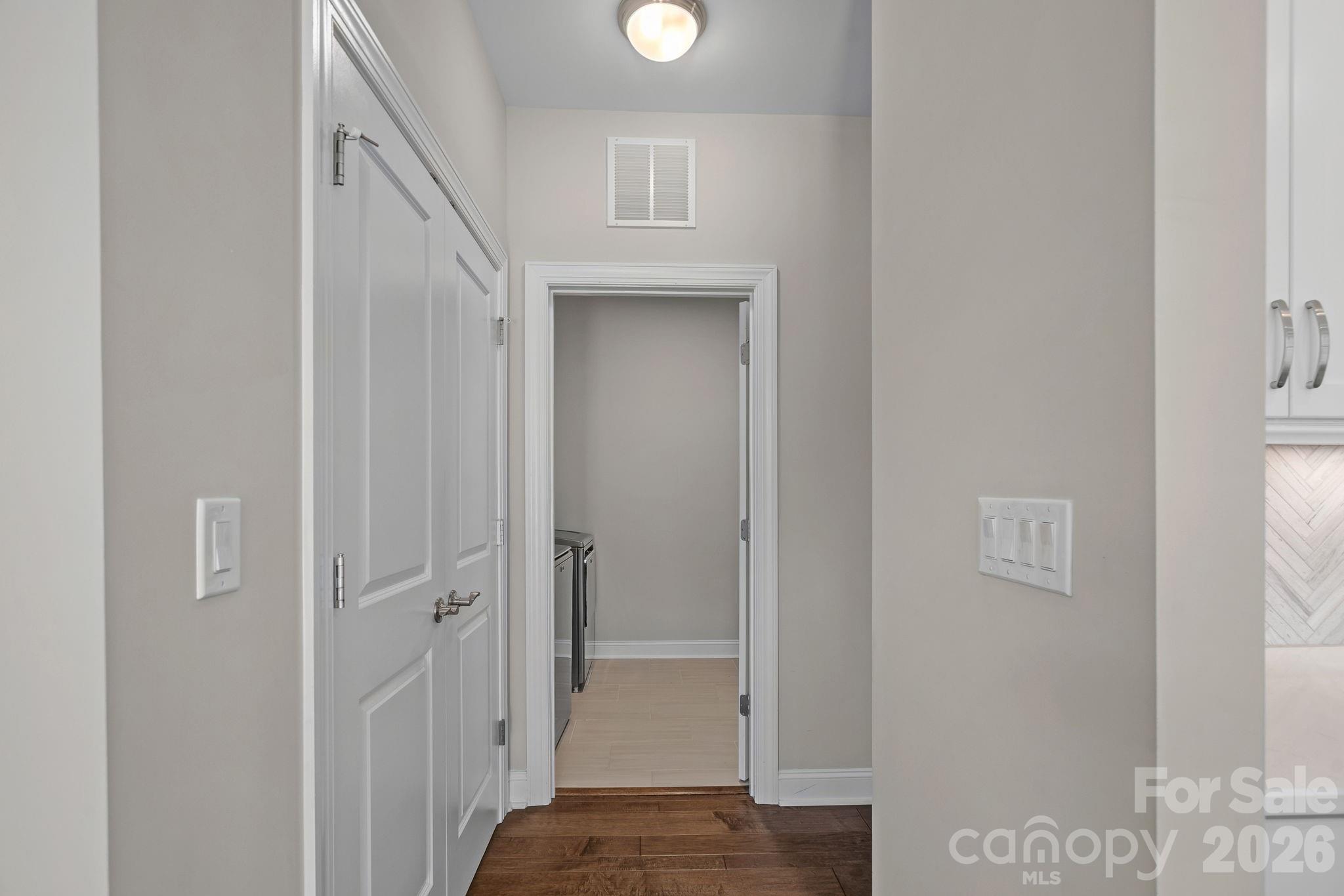 Single Family Residence at 9057 Treetop Way NW, Concord, photo 24 of 47