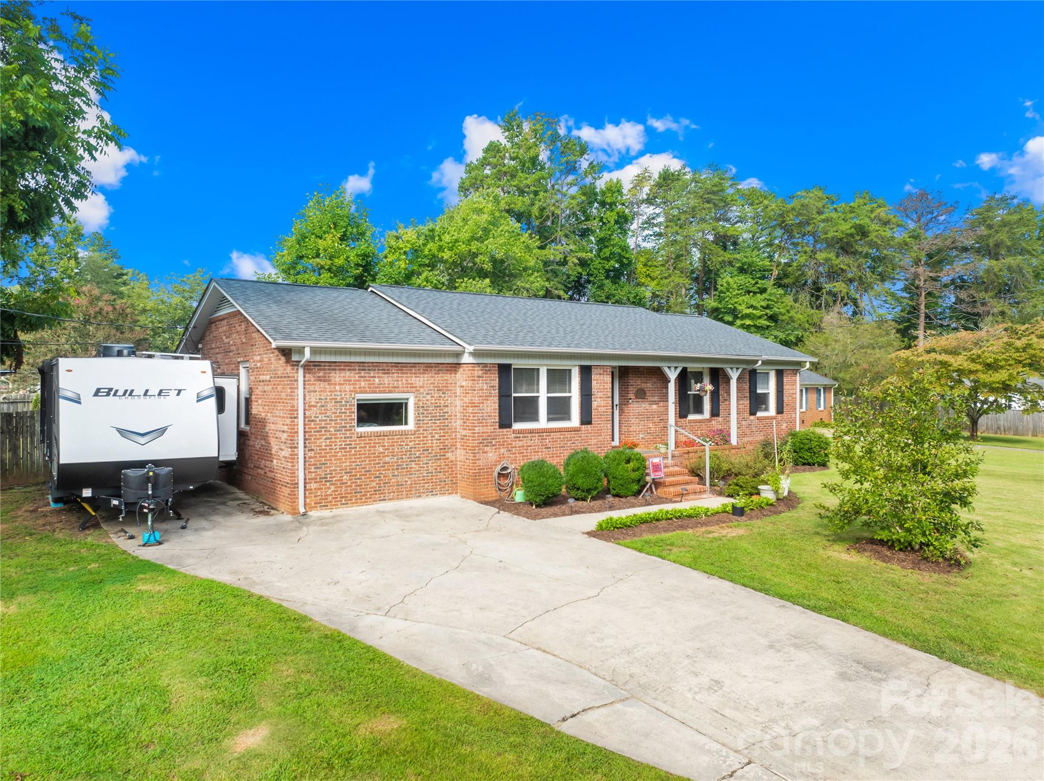Single Family Residence at 508 Woodland Drive, Rockwell, photo 5 of 34
