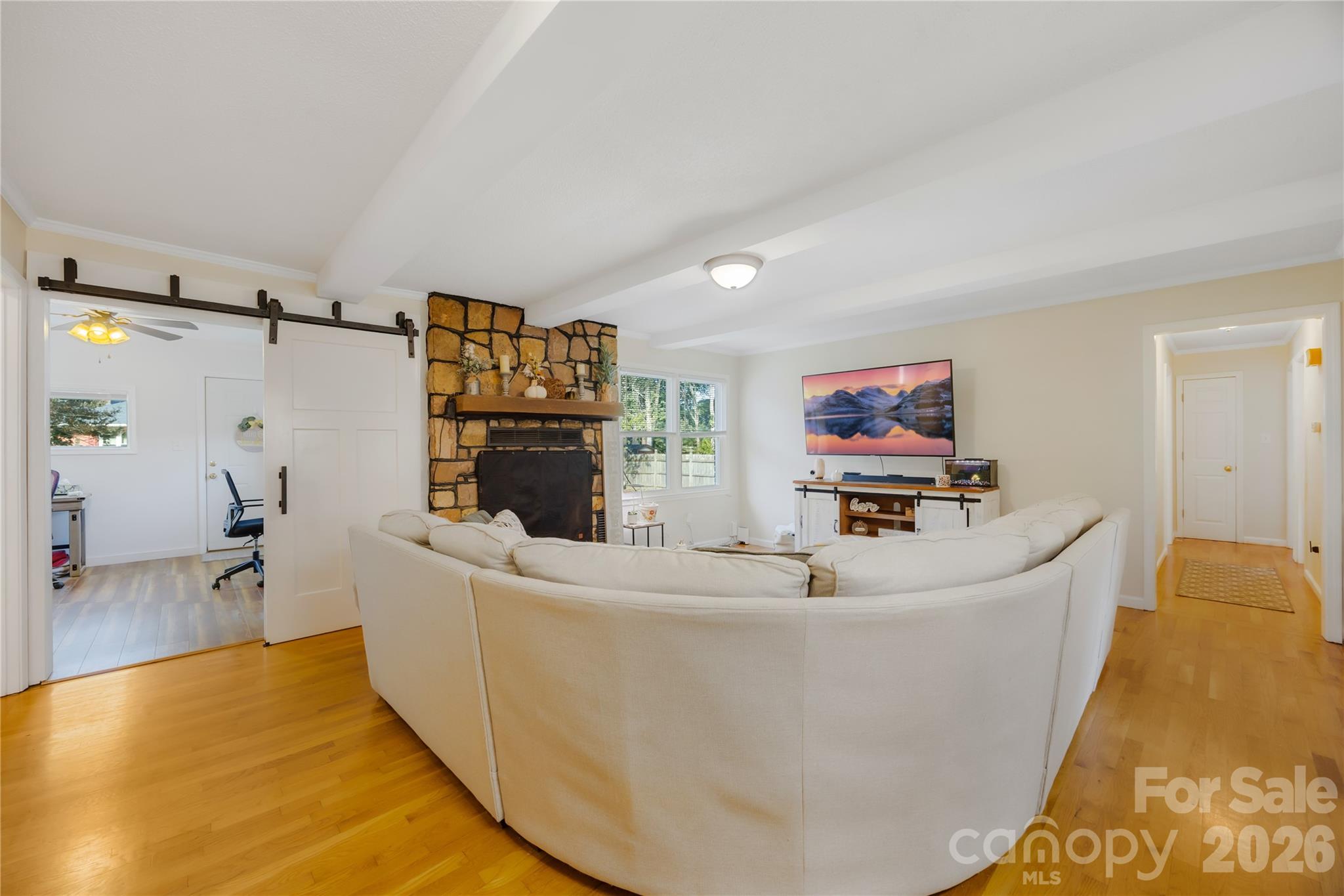Single Family Residence at 508 Woodland Drive, Rockwell, photo 10 of 34