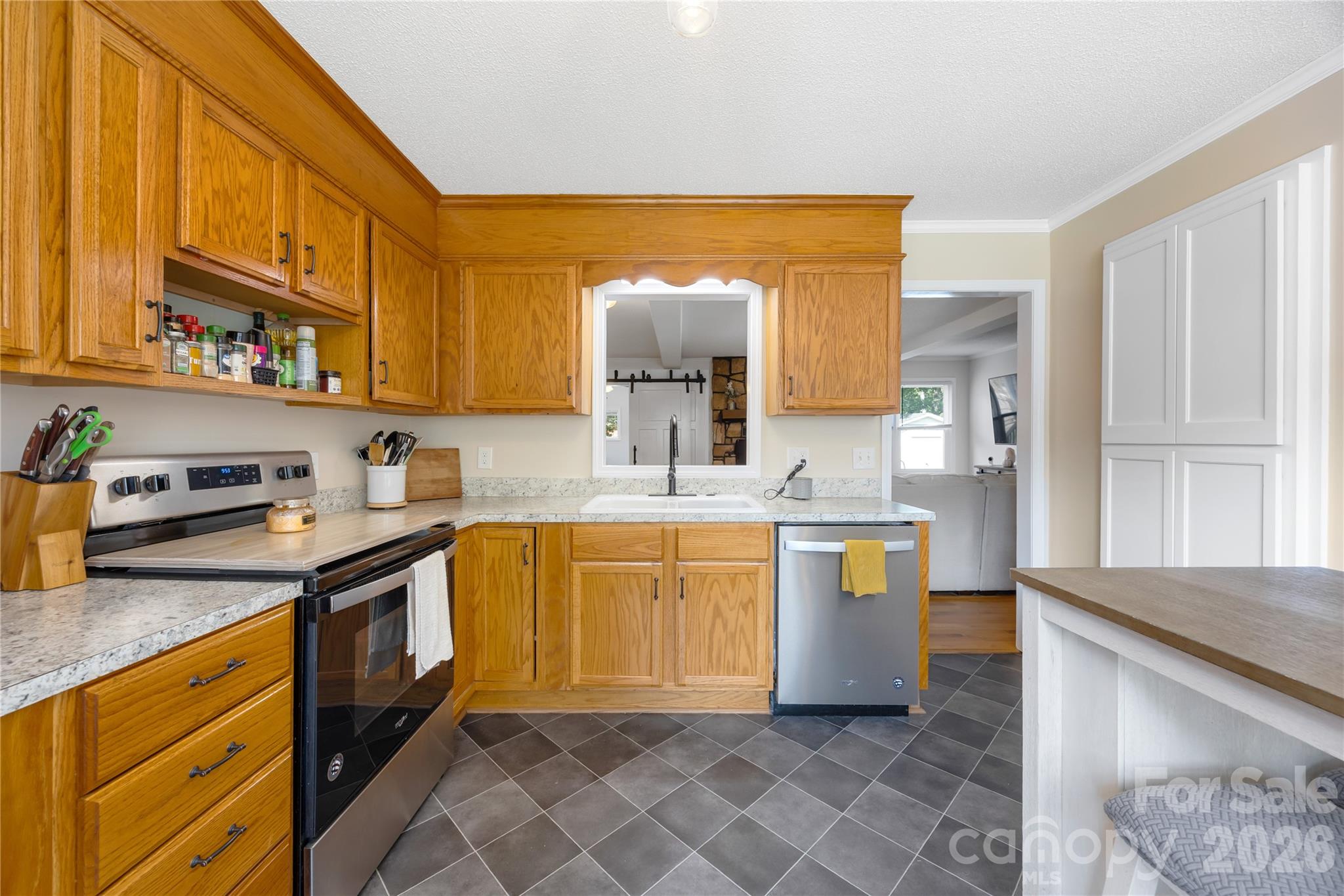 Single Family Residence at 508 Woodland Drive, Rockwell, photo 14 of 34