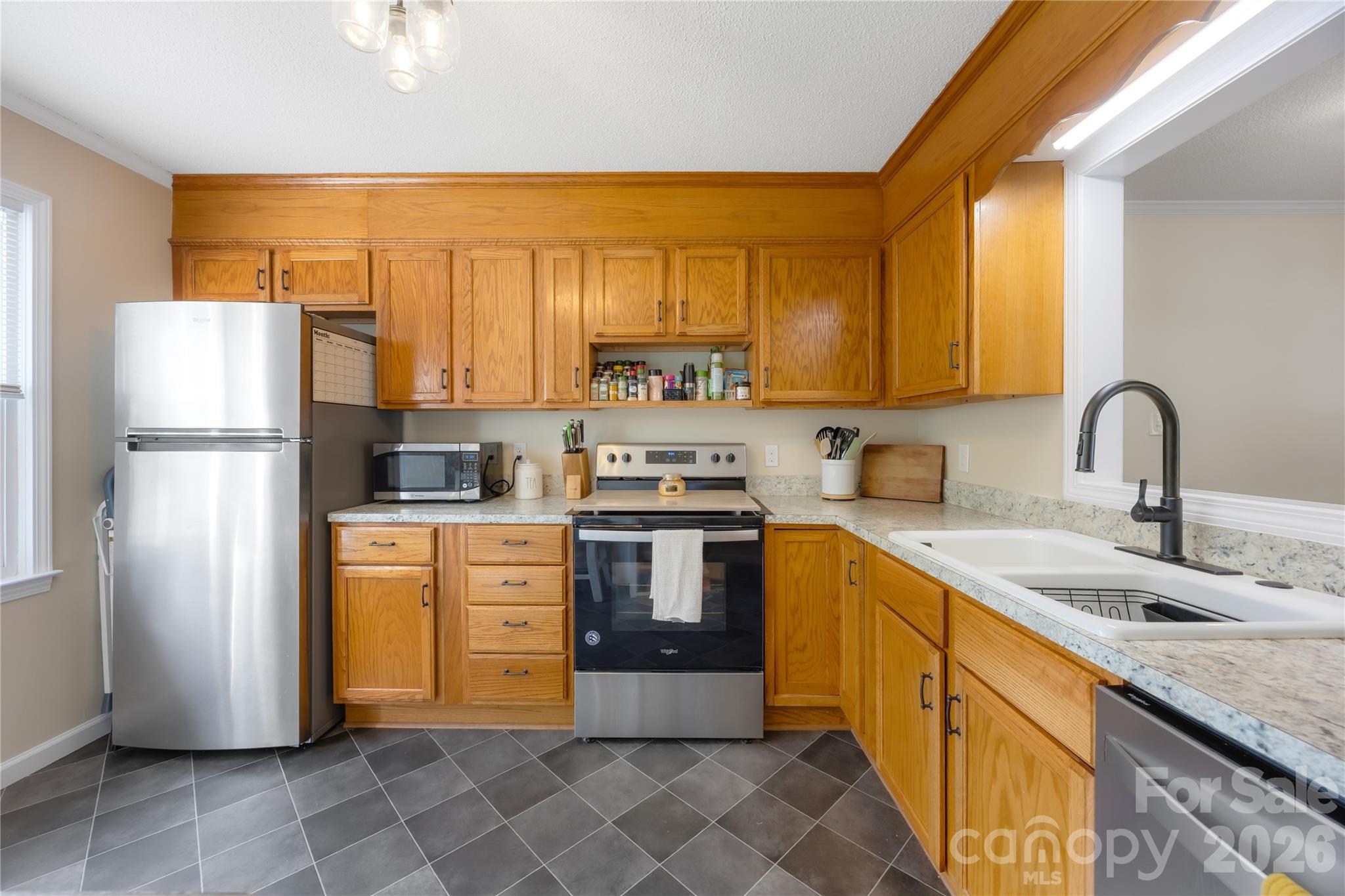 Single Family Residence at 508 Woodland Drive, Rockwell, photo 15 of 34