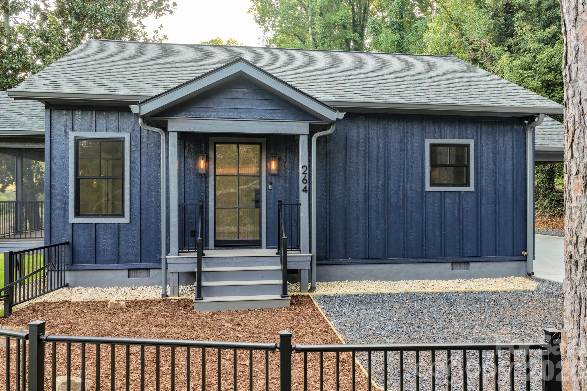 Single Family Residence at 264 Elm Street, Rutherfordton, photo 4 of 28