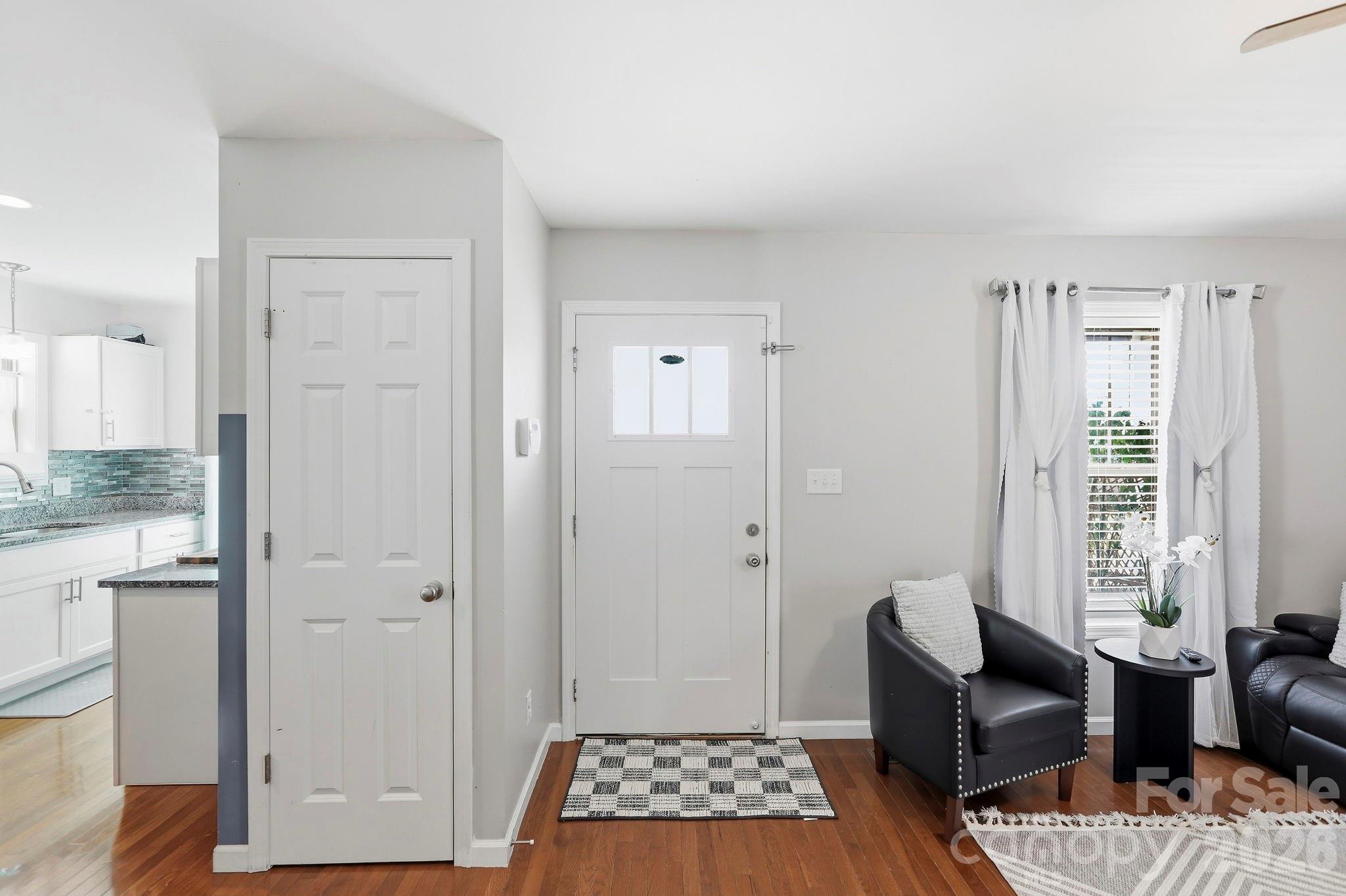 Single Family Residence at 11 Yarrow Meadow Road, Weaverville, photo 5 of 47