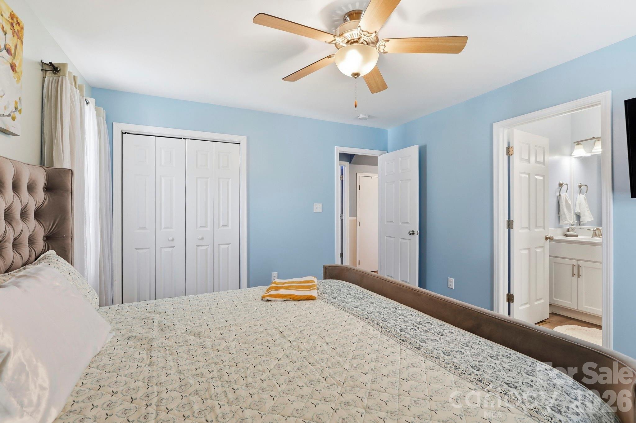 Single Family Residence at 11 Yarrow Meadow Road, Weaverville, photo 16 of 47